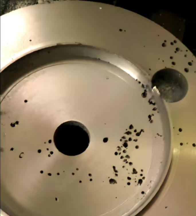 Eienskappe en voorkomingsmaatstawwe van onderhuidse poreusheid in grys gietysteronderdele