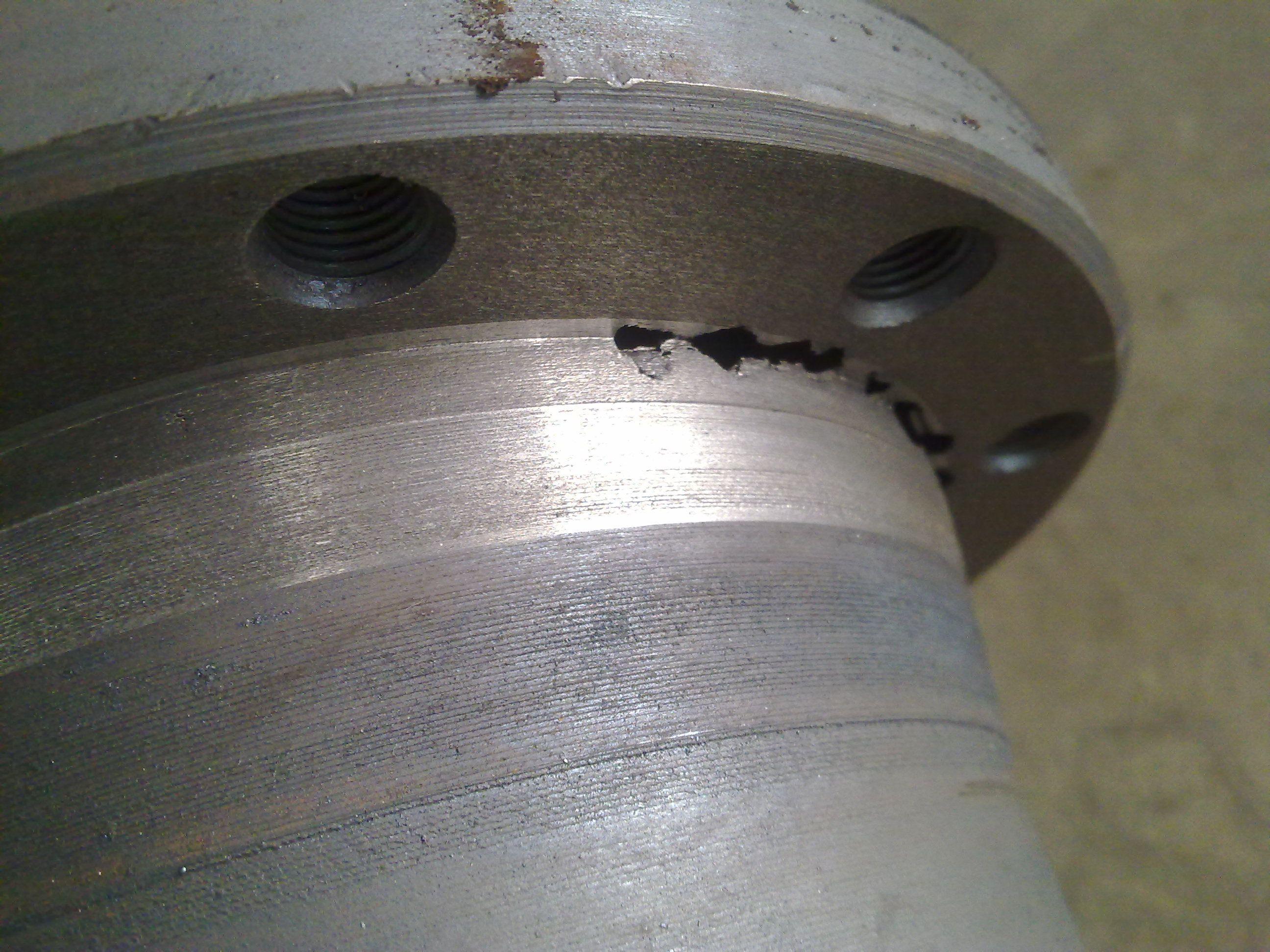 Wat is die oorsake van gegote staal kraakdefekte?